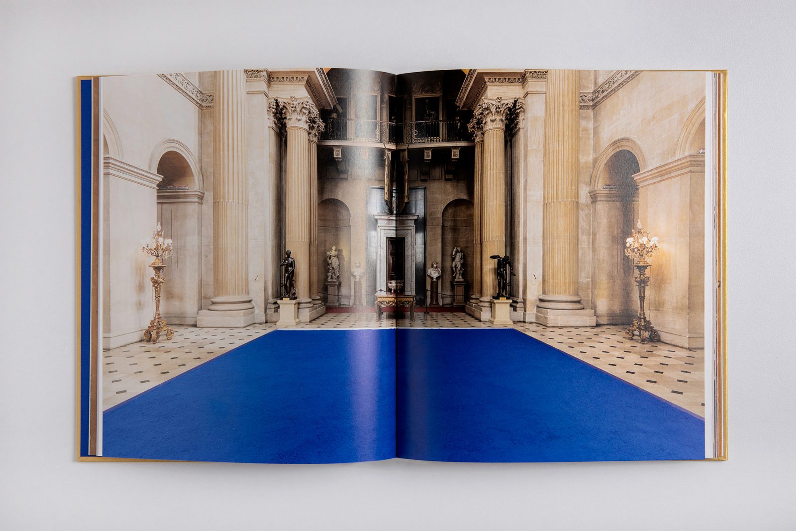 Yves Klein at Blenheim Palace - Verona Libri